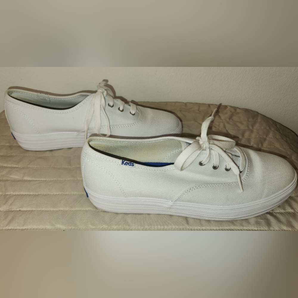 KEDS Women's White Triple Up Canvas Platform Sneakers - Picture 4 of 14